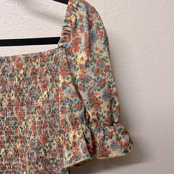 Colorful Floral Top - Picture 3 of 3